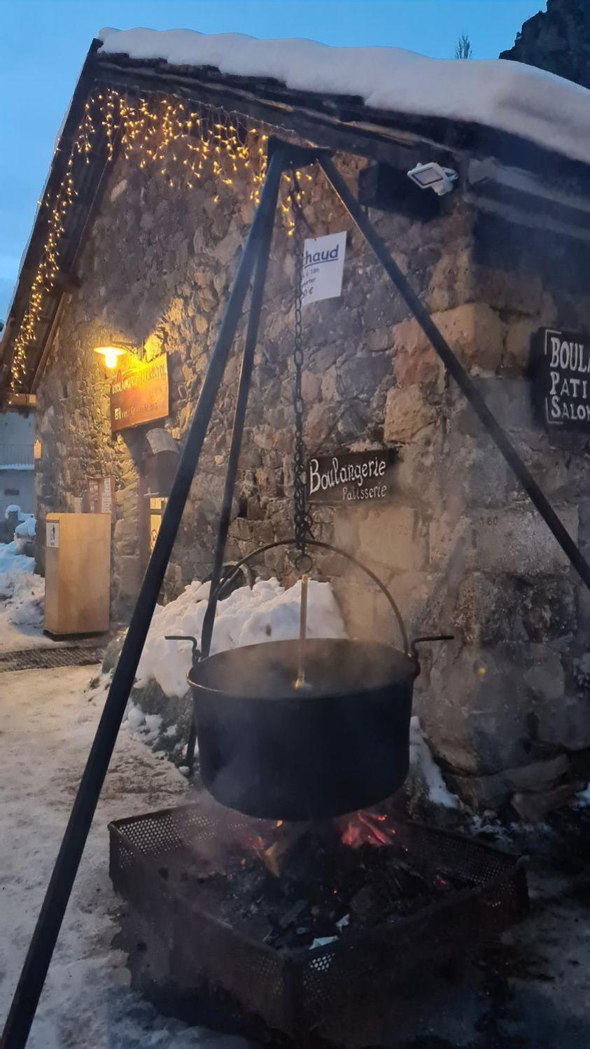 Maison Carail Nevache 14 Personnes Luaran gambar