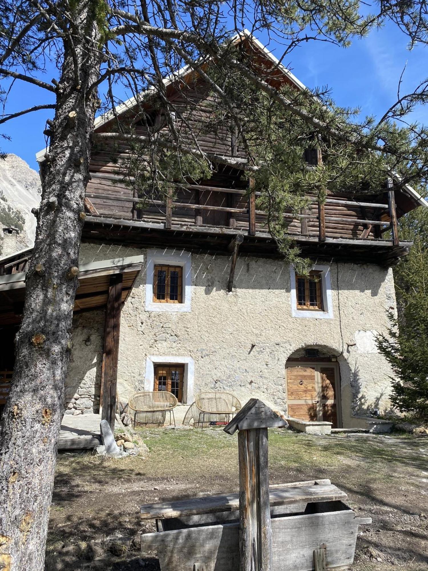 Maison Carail Nevache 14 Personnes Luaran gambar